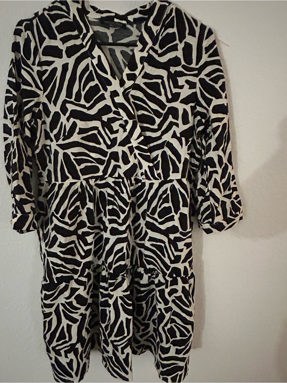 Rachel Zoe Black & White Abstract Long-Sleeve Dress